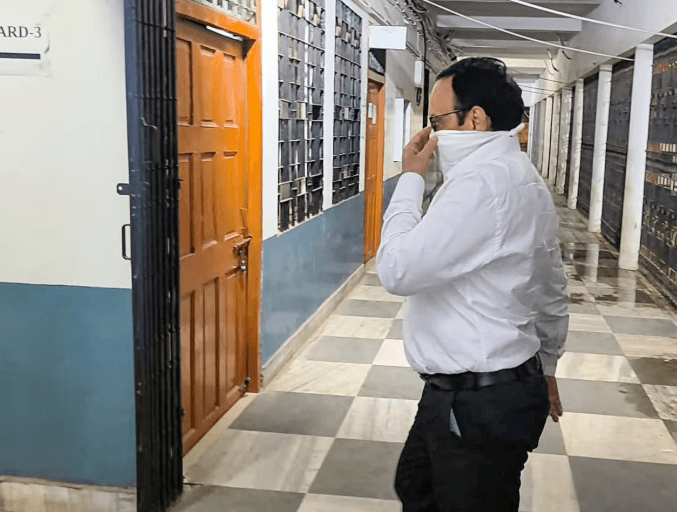 Jharkhand Liquor Scam: ACB Issues Notices to Two Former IAS Officers