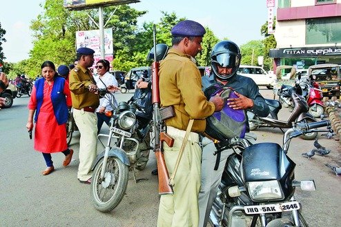 Ranchi Traffic Police Seize Two Motorcycles with Tampered Registration Numbers During Anti-Theft Drive